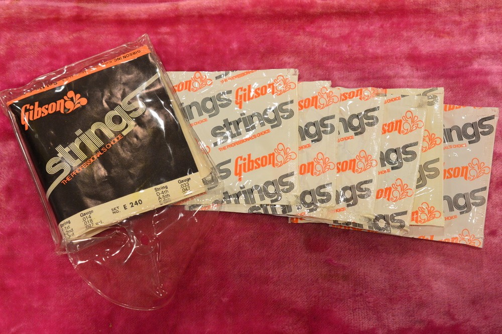 Vintage 1960's Gibson String Pack - UNOPENED Case Candy  - Flatwound .14 - .56