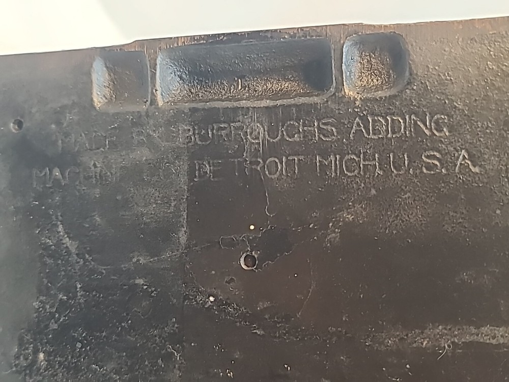 Vintage BURROUGHS ADDING MACHINE CALCULATOR HAND CRANK. No key - Untested - Rare