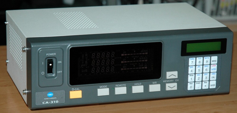 Konica Minolta CA-310, Color analyzer with a probe