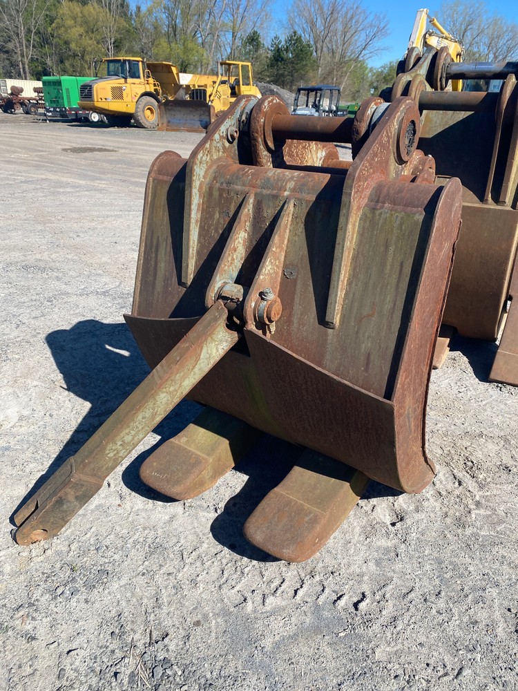 Geith 2 over 3 Excavator Grapple Attachment, 80mm Pins