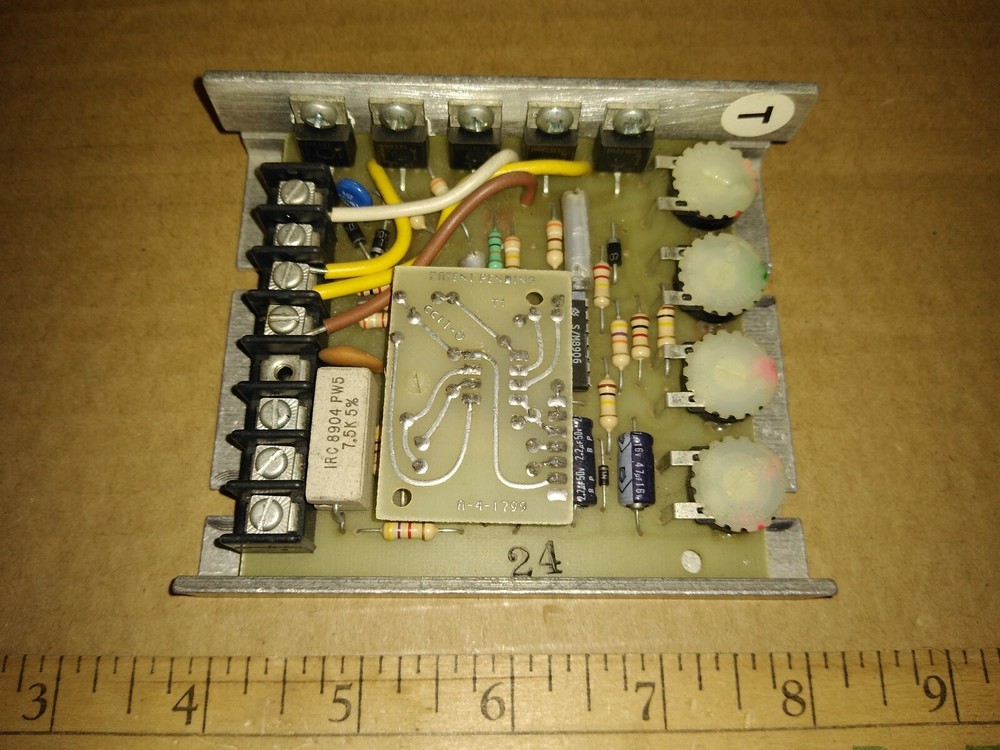 24HH52 CONTROLLER FROM TREADMILL, DART 150-1, GOOD CONDITION