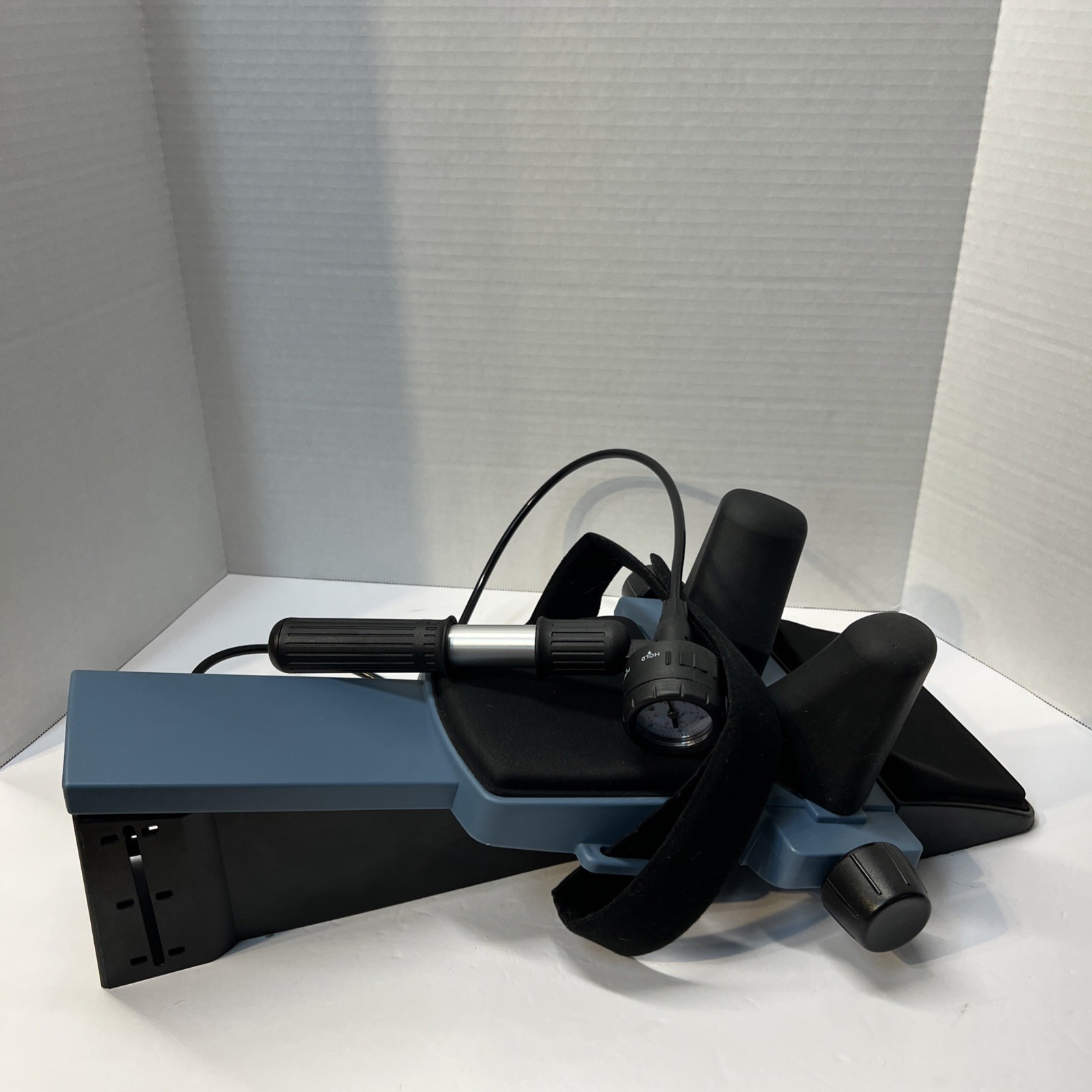 Cervical Traction Unit w/ Hand Pump & Pressure Gauge – Physical Therapy