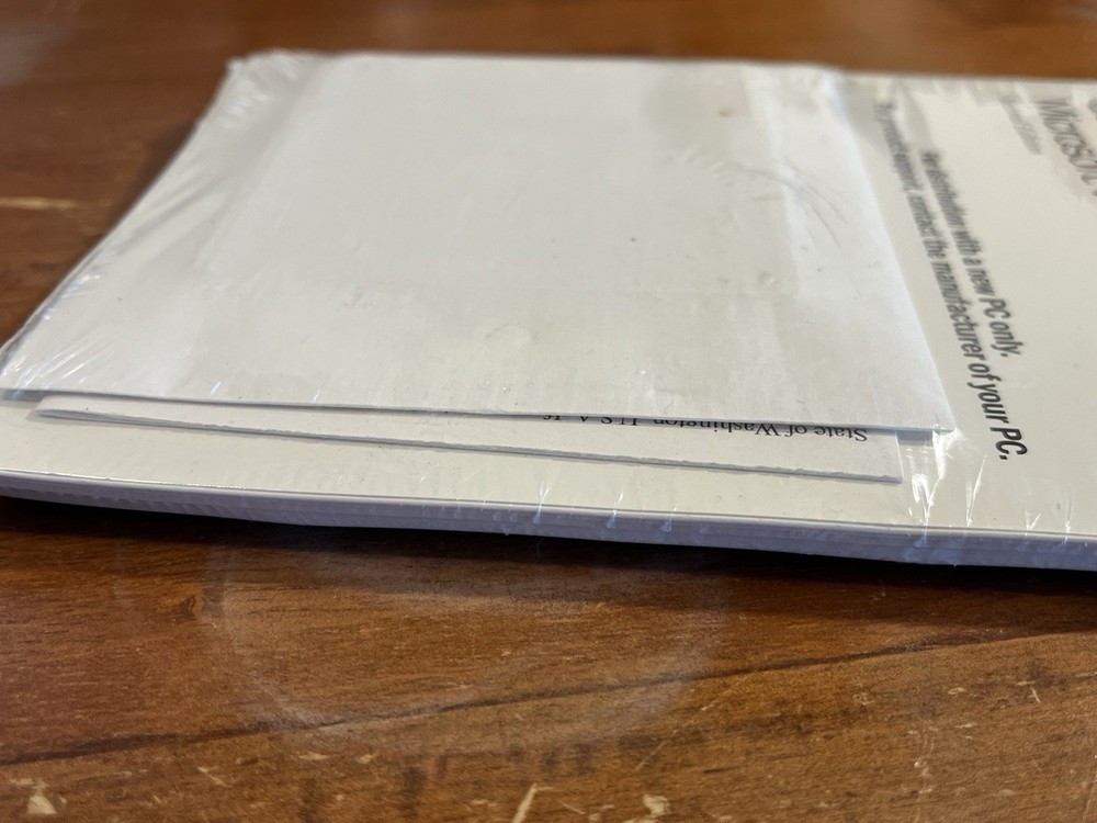 New Microsoft Windows 98 Getting Started OEM Manual Certificate Product Key CD