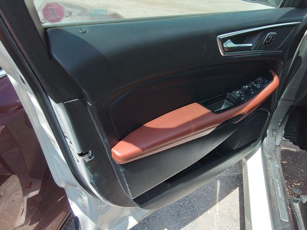 2015-2018 Ford Edge Front Center Dash Mounted 8.0" Display Touch Screen