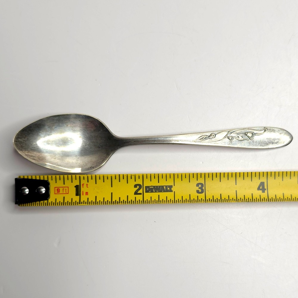 VINTAGE ONEIDA CARLTON Silver Plate 1950s Cherie 4 1/2" DEMITASSE Spoon