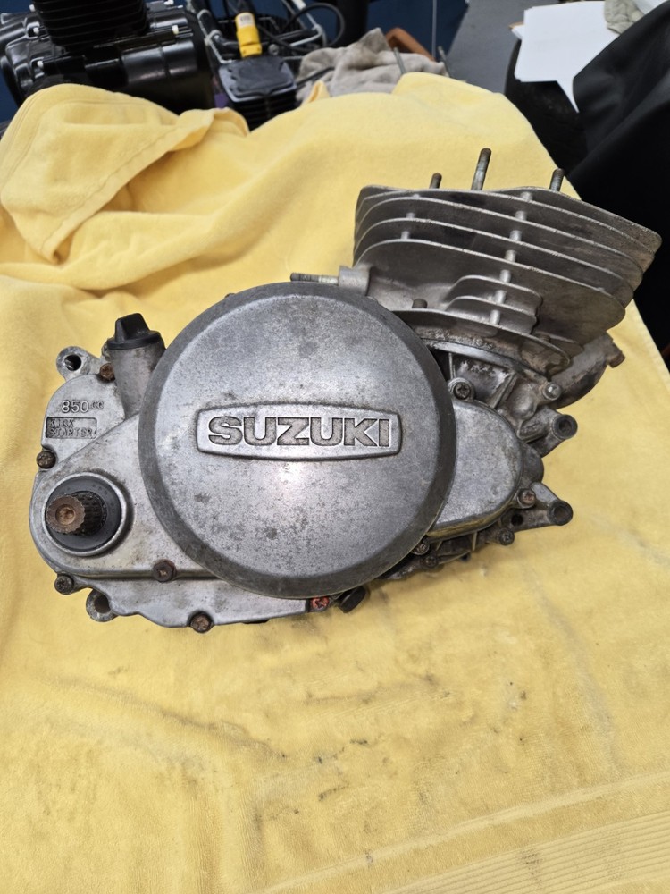 73 Suzuki TS 250 TS250 engine motor