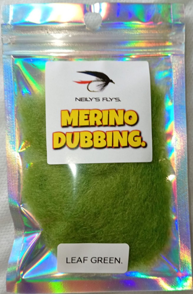 MERINO DUBBING Leaf Green.