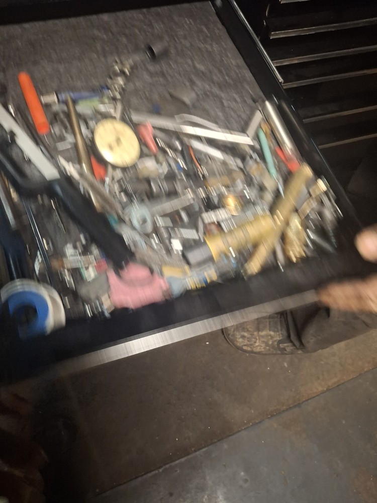 Snap on Tool Box 11 drawer FILLED WITH TOOLS