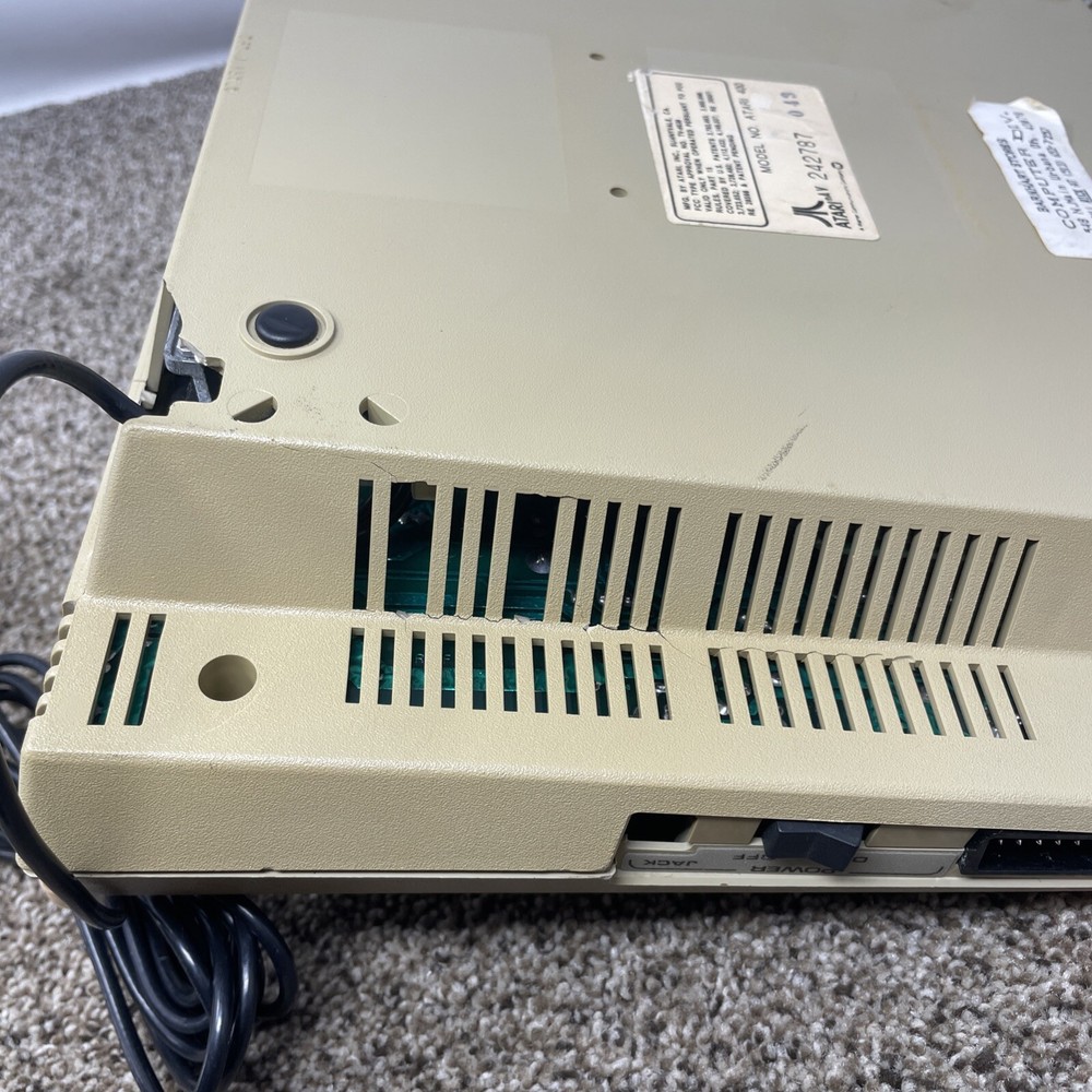 Atari 400 Computer System Partially Working READ COSMETIC DAMAGE