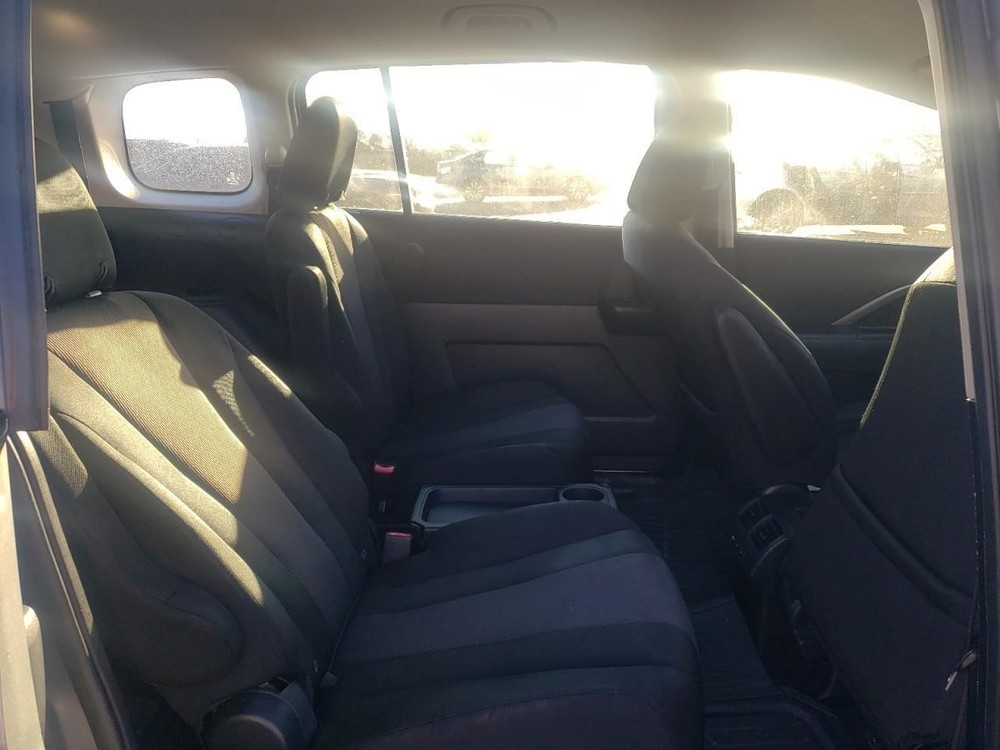 5 2013 Glove Box 4925474