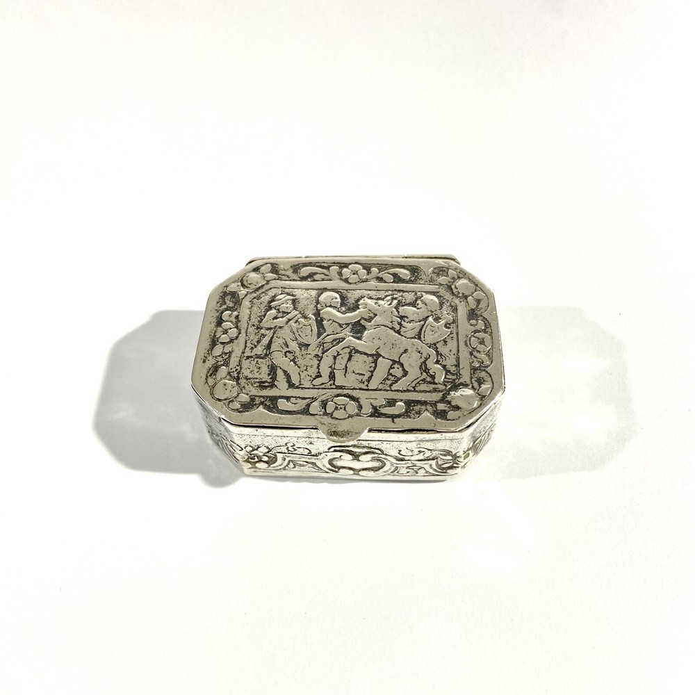 Antique heavy Solid Silver Pillbox , Hallmarked with Medieval scene