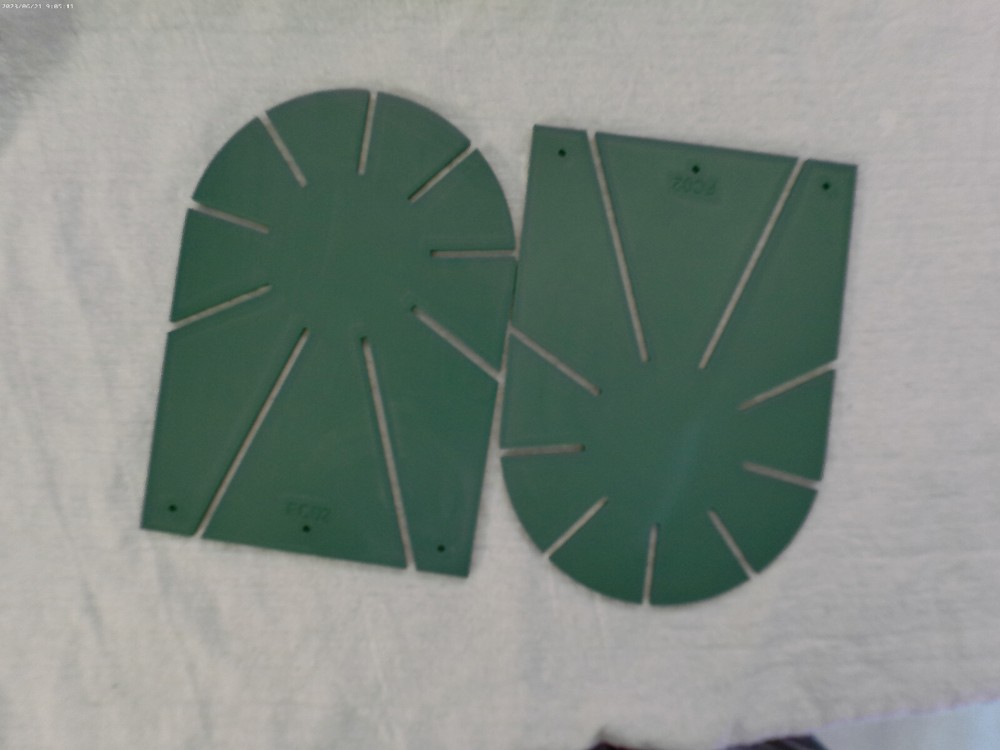 LOT 0F 2 WEB-PANCAKE FLAT COIL FORMS FOR PROJECTS (175 X 125 MM)