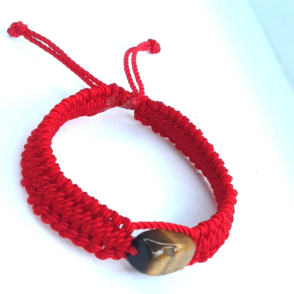 Protection Bracelets Tiger's Eye in Red string