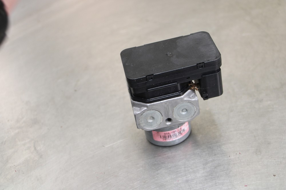 24-25 KAWASAKI NINJA 500 EX500 ABS PUMP UNIT MODULE