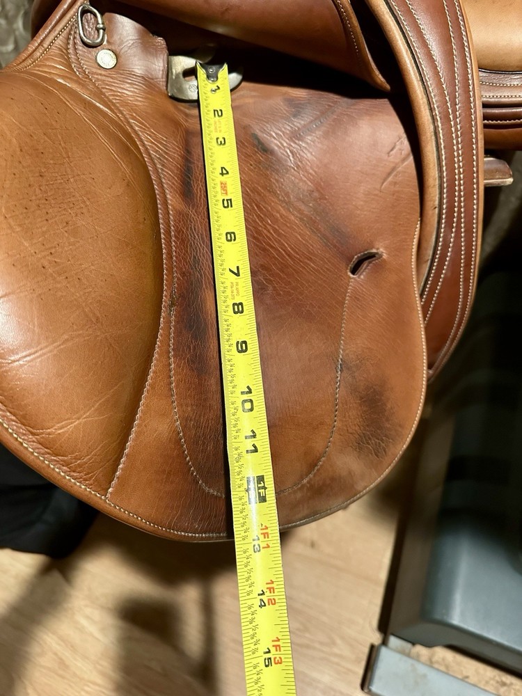 18" Antares Close Contact Saddle, Medium Width, Short Flap