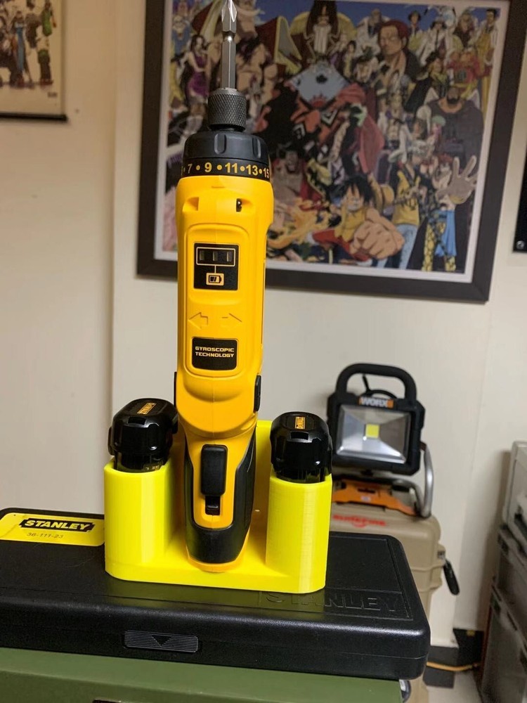 3D Printed Wall Mount for Dewalt DCF682 Screwdriver
