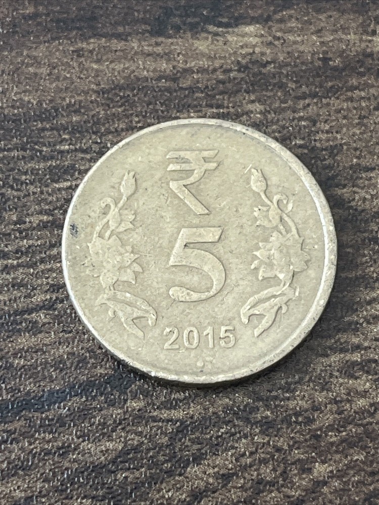 2015 India 5 Rupees Actual Coin TK6299*