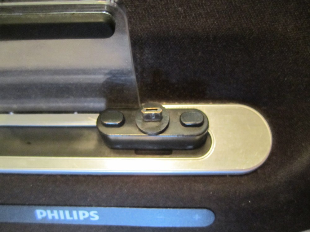 Philips Fidelio AS351/37 Bluetooth Android Speaker Dock