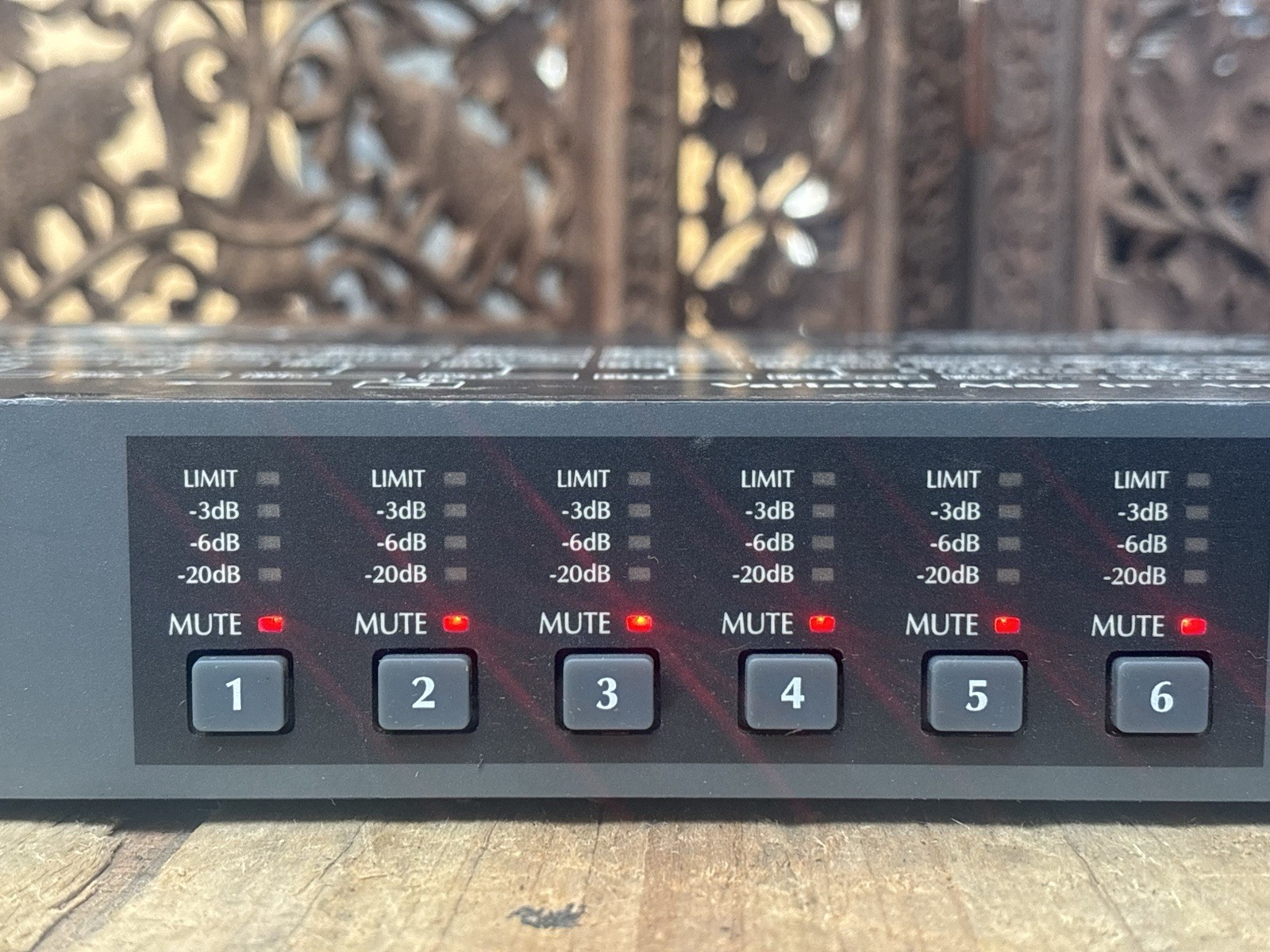 JBL DSC260 Digital System Controller, 2-Channel / 3-Way