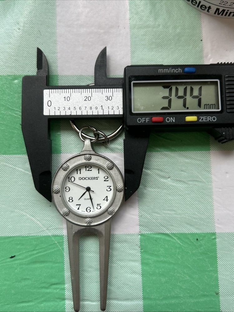 Dockers Divot Tool Watch