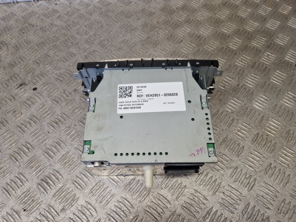 FORD FOCUS CD HEAD UNIT WITH CODE 8M5T18C815AB MK2.5 2008