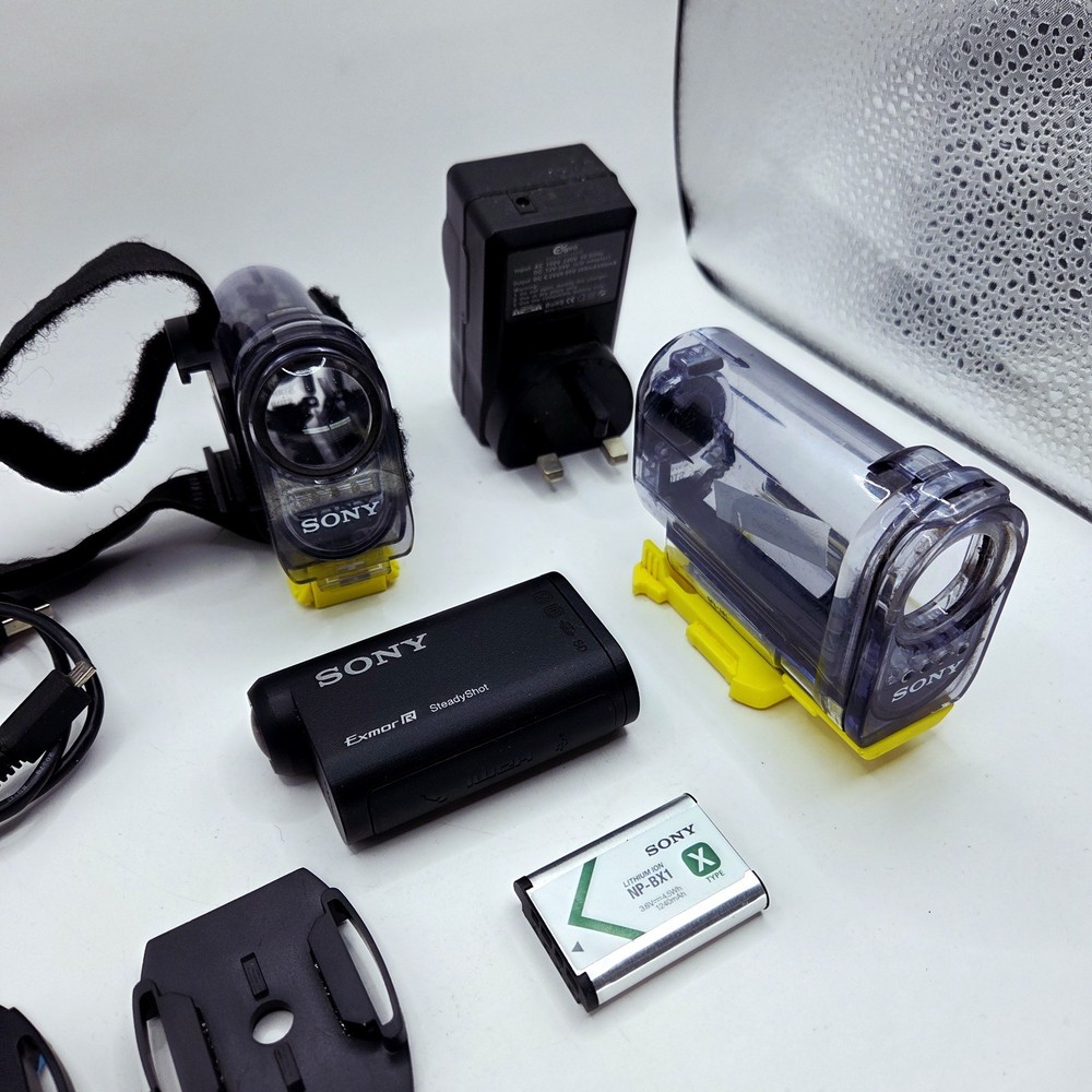 Sony HDR-AS15 Action Camera Steadyshot With Accessory Bundle + Spare Battery +SD