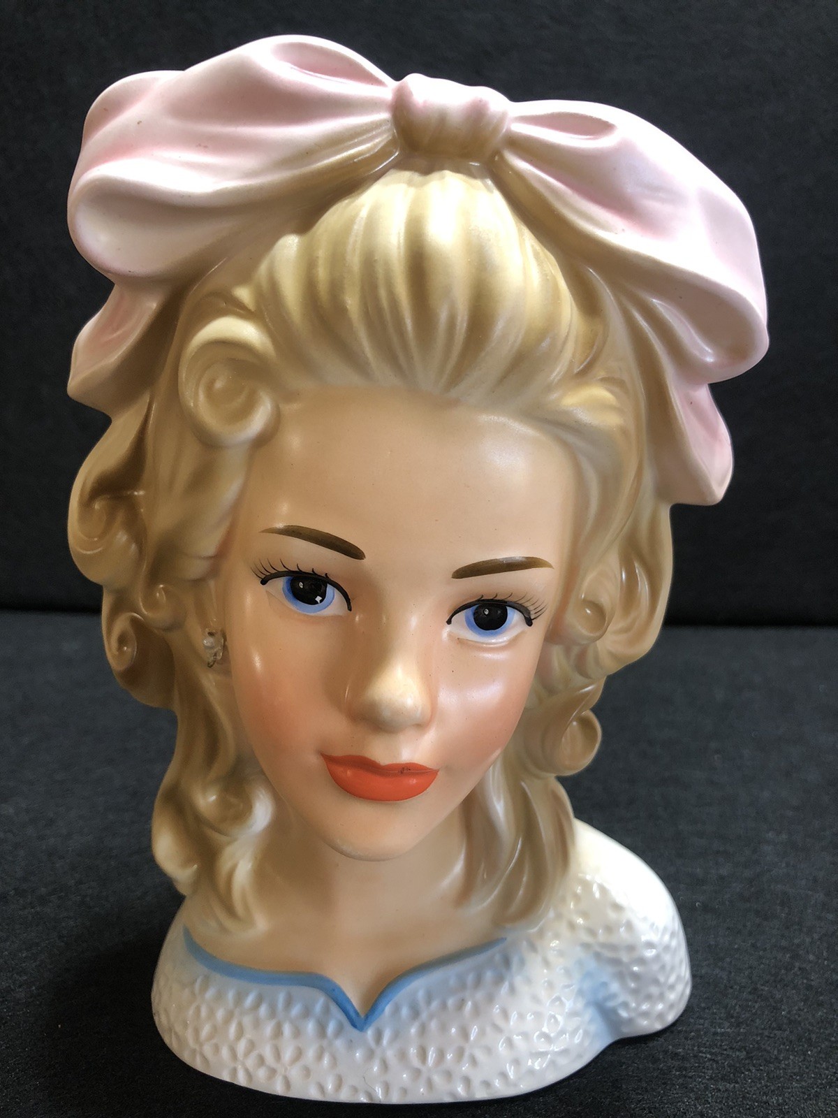 VINTAGE LADY HEAD VASE ENESCO “SMART GIRLS” Pink Bow 7” Pearl Earring MINT