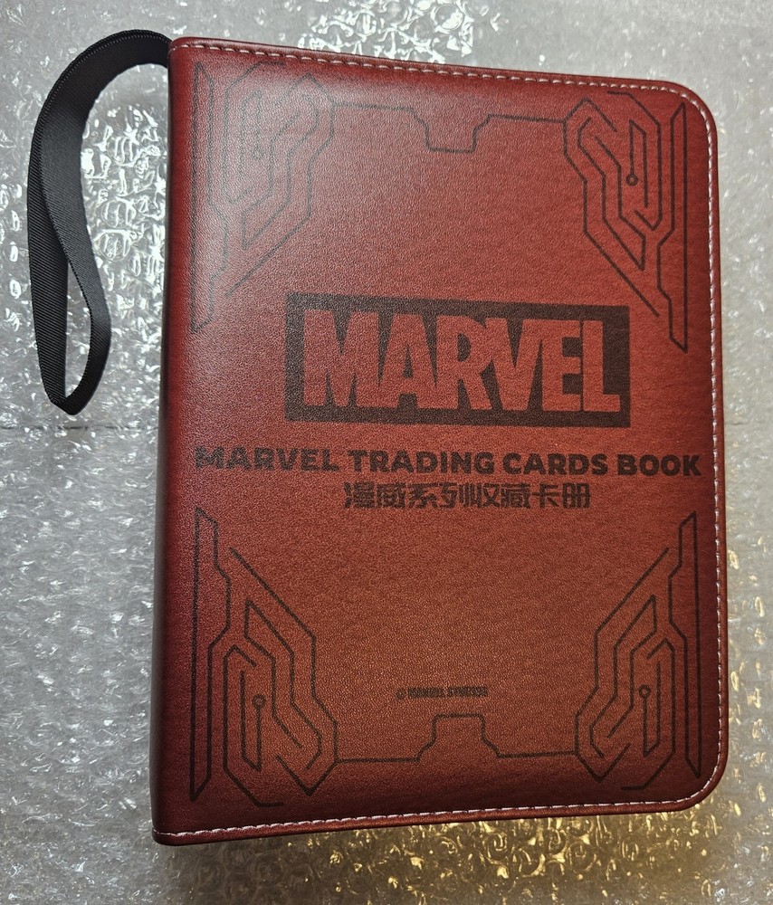 Marvel Collector's Card Binder