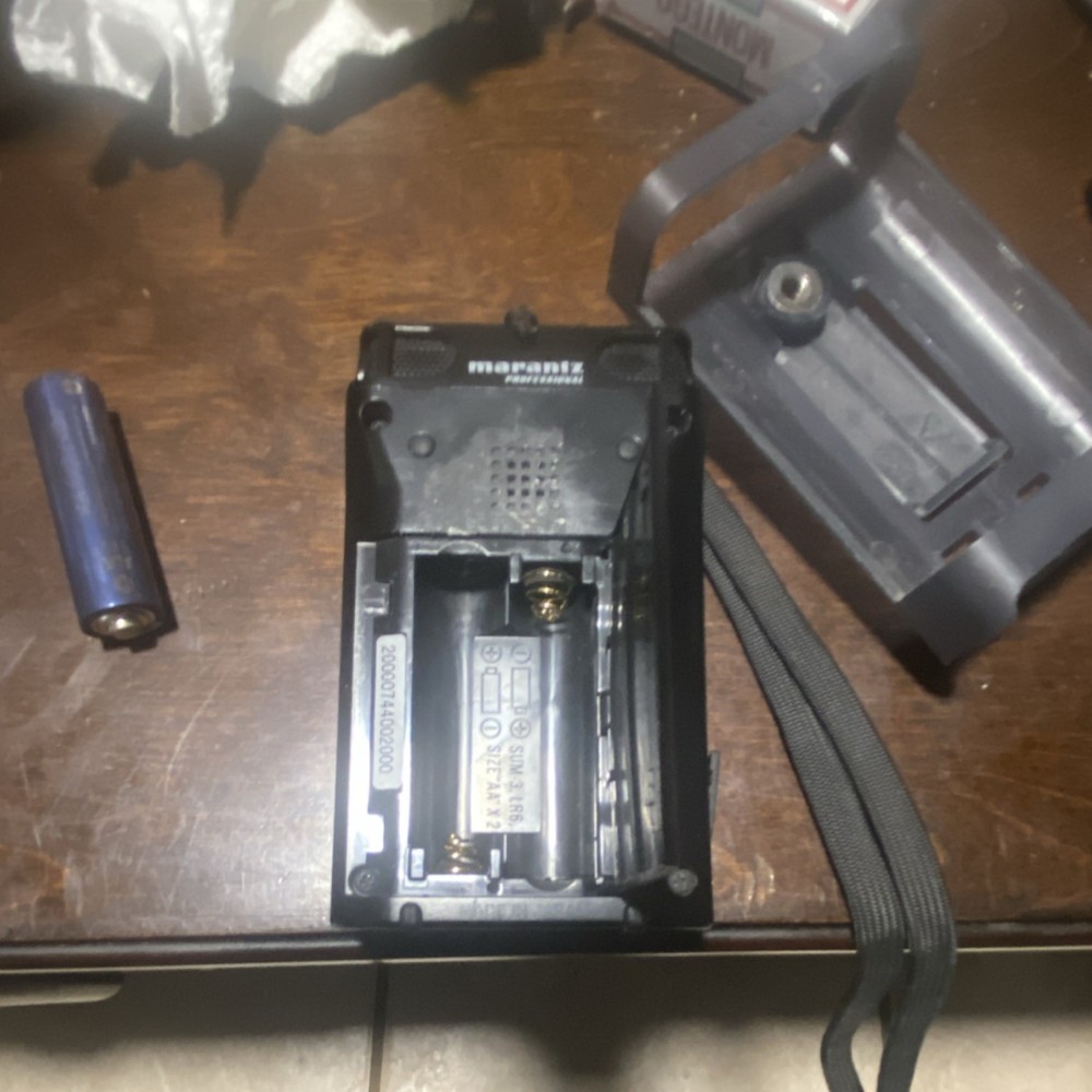 Marantz Handheld Digital Recorder Battery-Powered Professional Audio Device