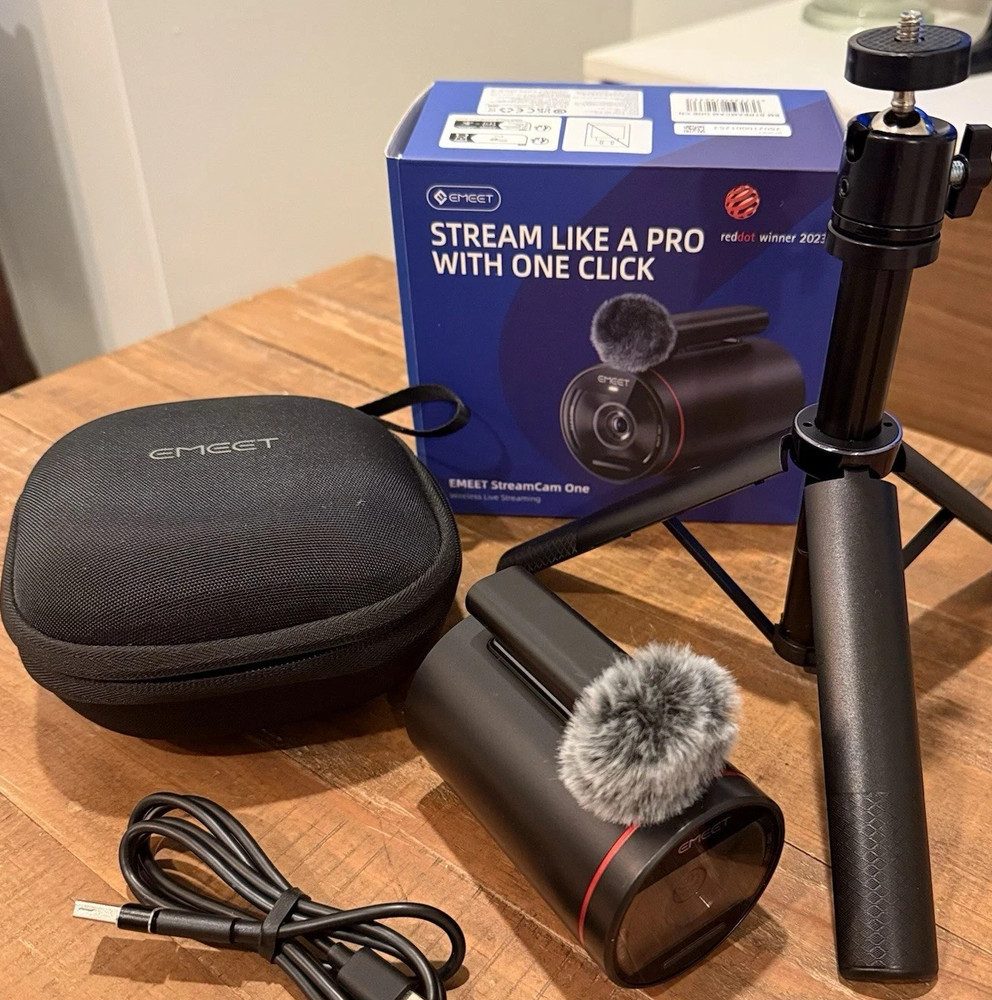EMEET StreamCam One E7004 with Collapsible Mini Tripod