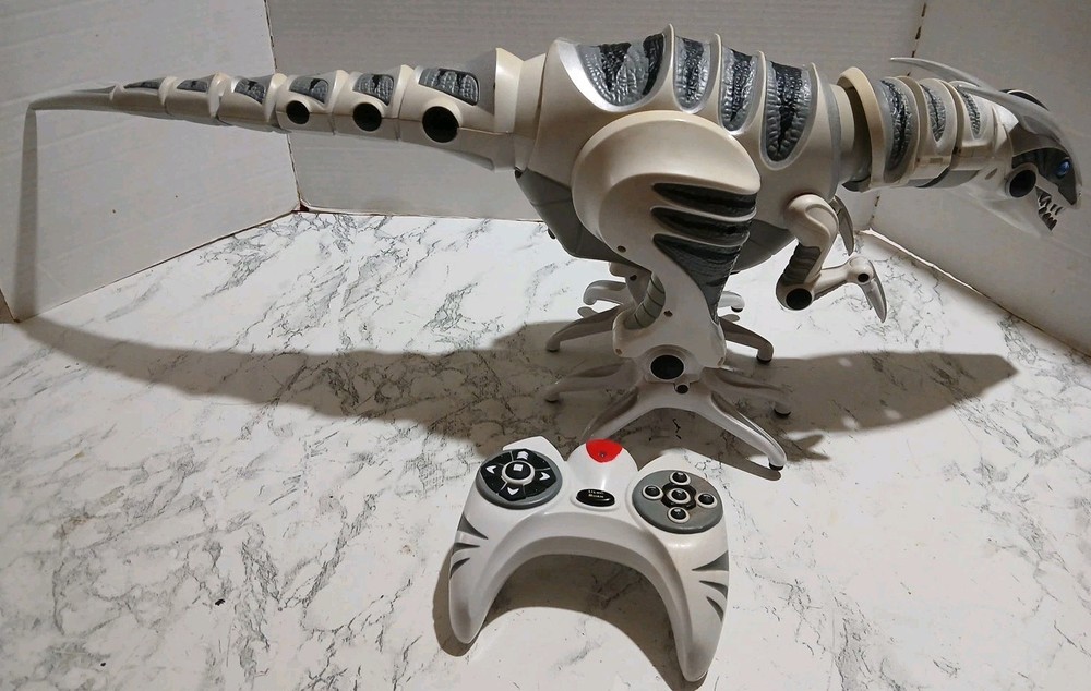 2005 WowWee Remote Control Roboraptor 30” RC Dinosaur Interactive - Remote Works