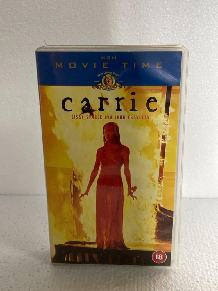 Carrie    - VHS - Tape   -  Next Work Day Post