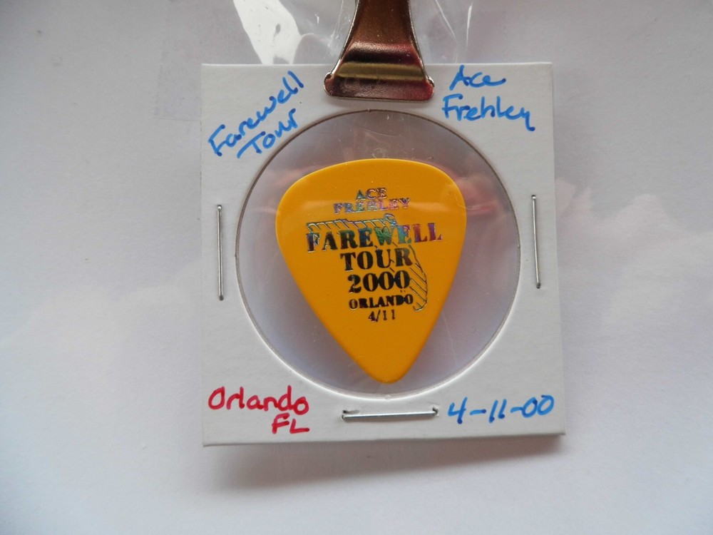 KISS "ACE FREHLEY" TOUR GUITAR PICK~4/11/00 READ DESCRIPTION (4/1)