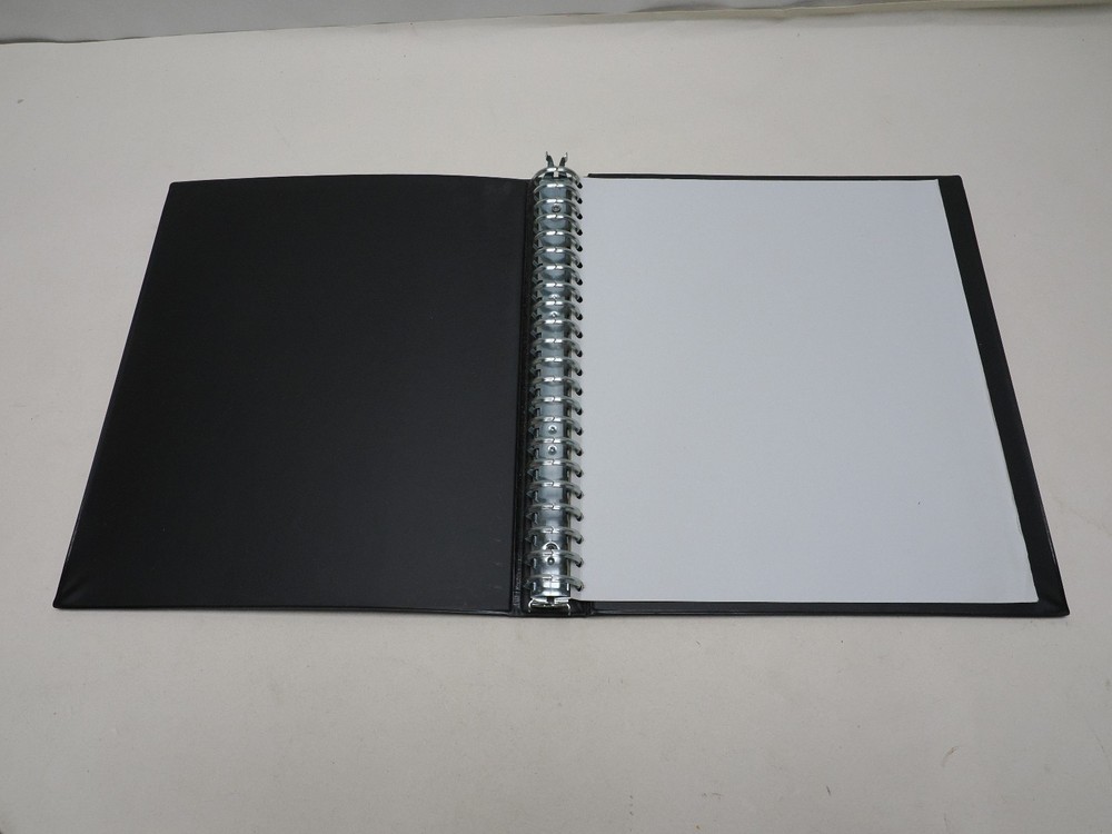COLLECTA STOCKMASTER BLUE 22 RING BINDER WITH 2 PAGES