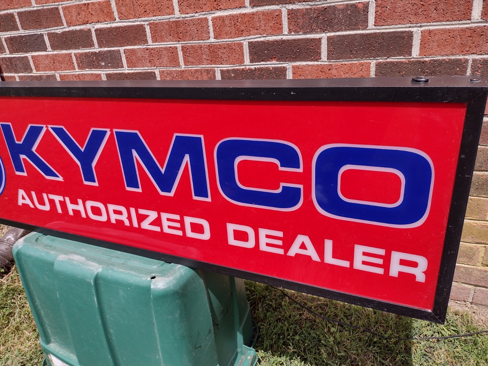 KYMCO Original Authorized Dealer Motorcycle Advertising Sign Light Up Clock Rare