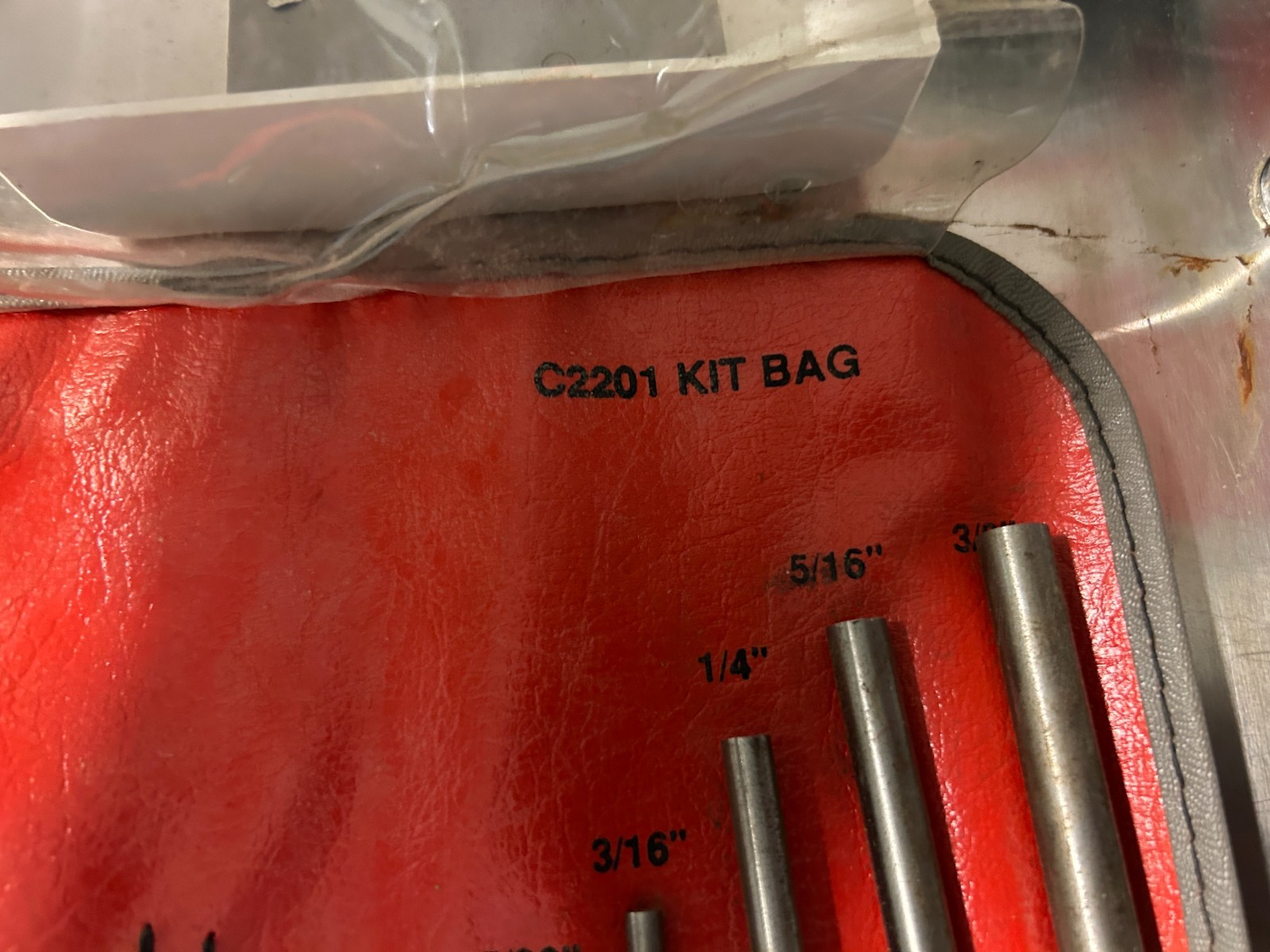 MACHINIST C HmGbcB TOOLS Snap On Tools Punch & Chisel Set in Case 21 Piece Set