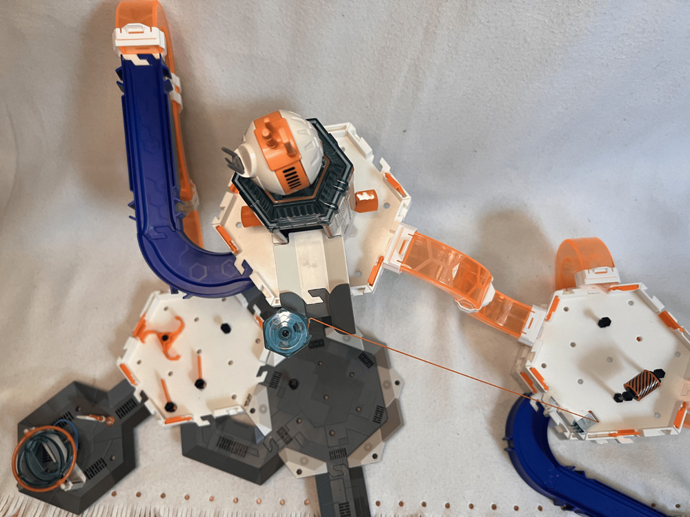 Hexbug Nano + Space + Track Sets (+7 Hexbugs)