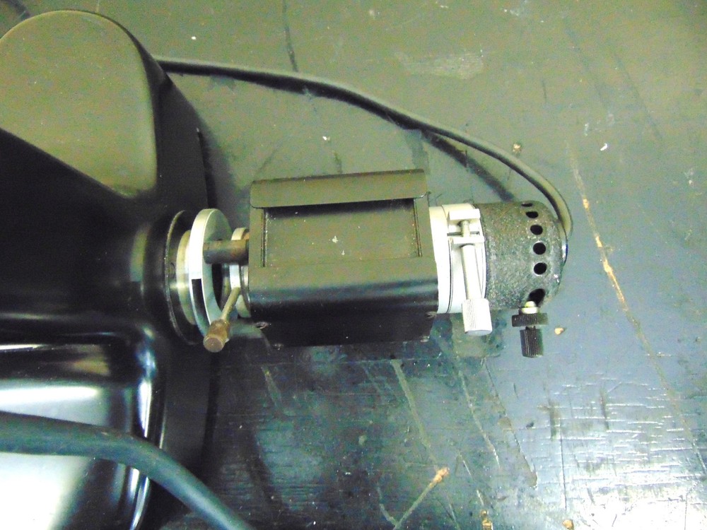 Leitz Wetzler Microscopes With Leitz Wetzler 7864 Light Source ~ MR104yy