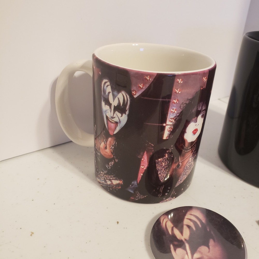 kiss memorabilia lot Mugs Coaster Pin Patch
