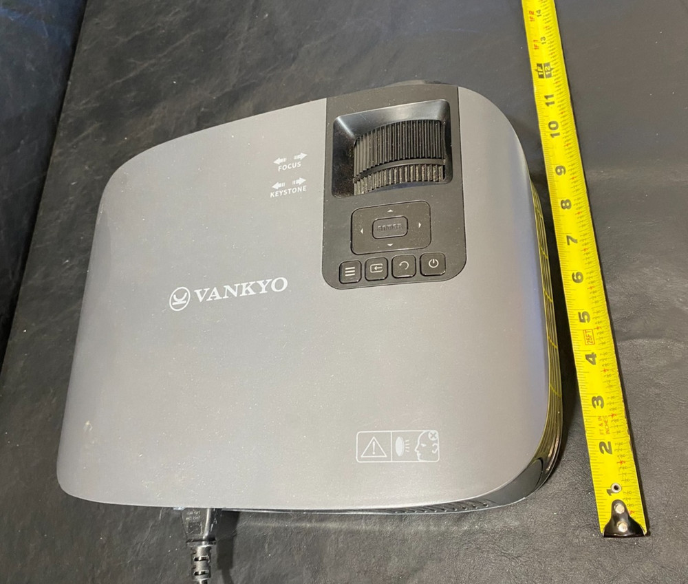Vankyo projector Leisure 510W w/ iOS screen pairing - pre-owned working unit