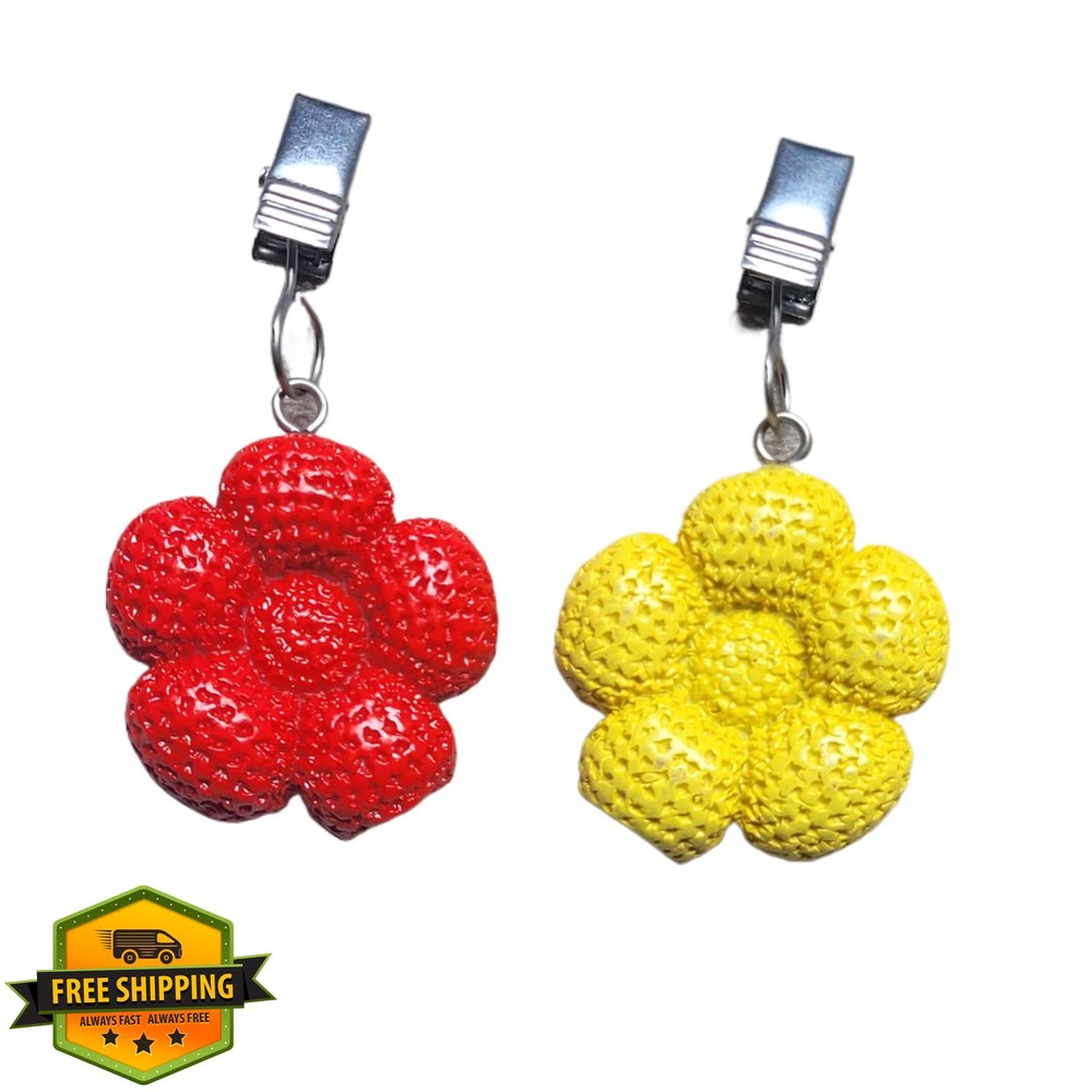 TwoFish 4 Pc Flower Resin Tablecloth Weights Clips