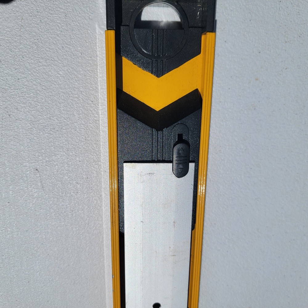 30" CEN-TECH Angle Ruler Protractor Spirit Level Scaffolding Builder Level-