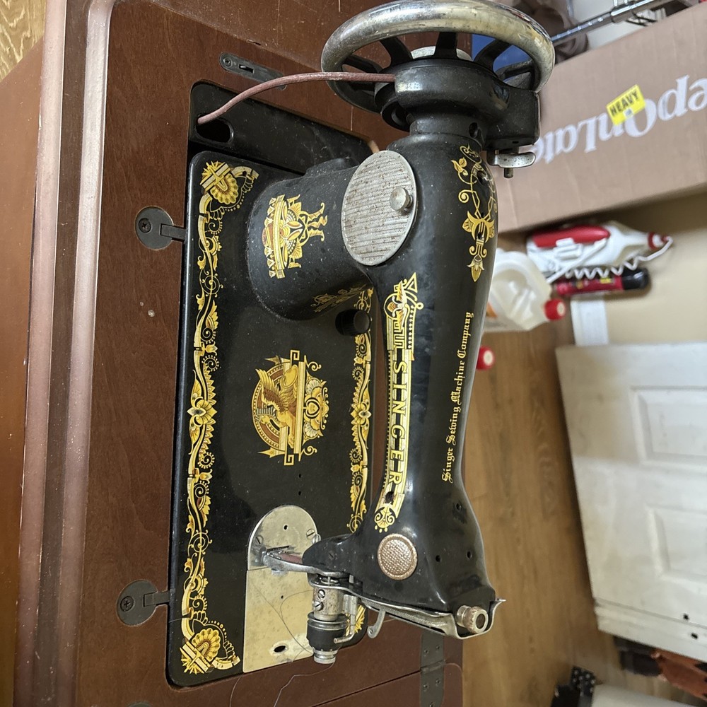 1973 Singer Phenix Sewing Machine