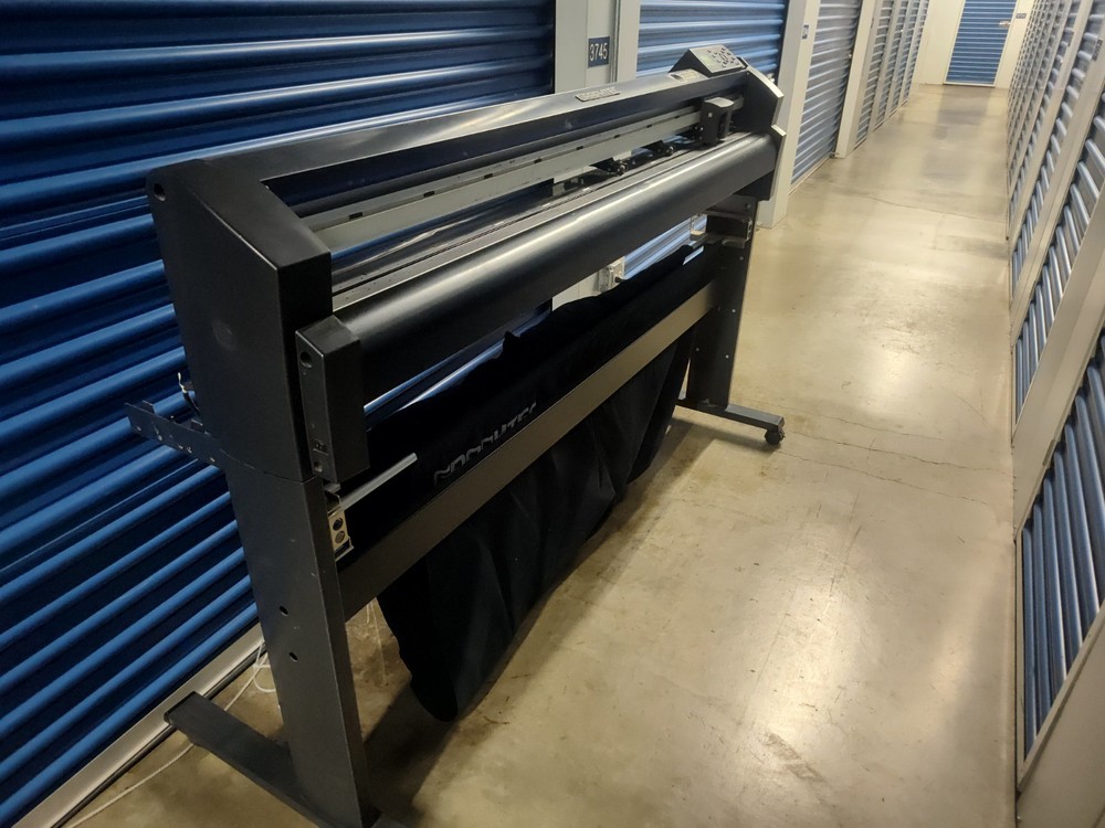 Graphtec FC8600-130 High Performance Vinyl Cutting Plotter