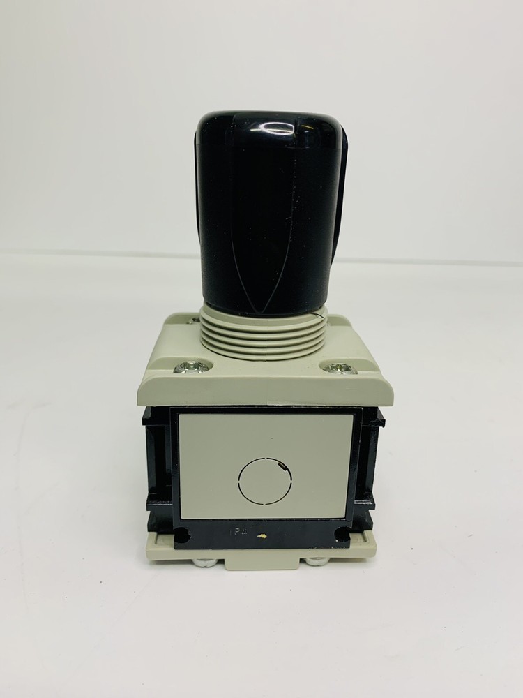 Joucomatic 34203056 Locking Pressure Regulator 3/8" NPT **NEW**