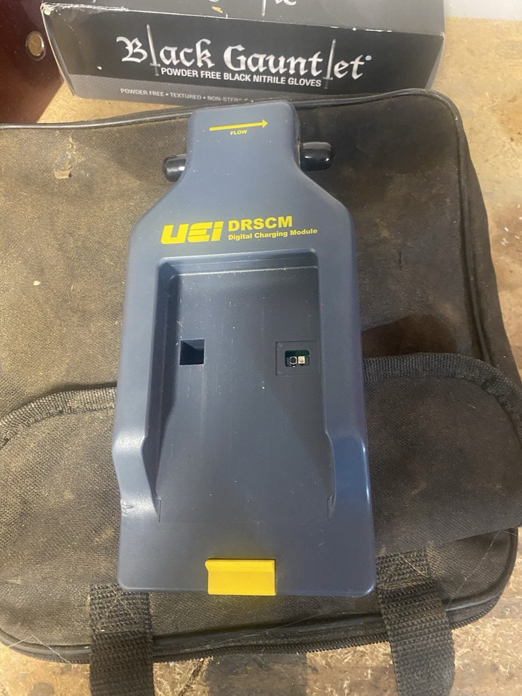 UEI DRS220 Refrigerant Scale and automatic charging feature