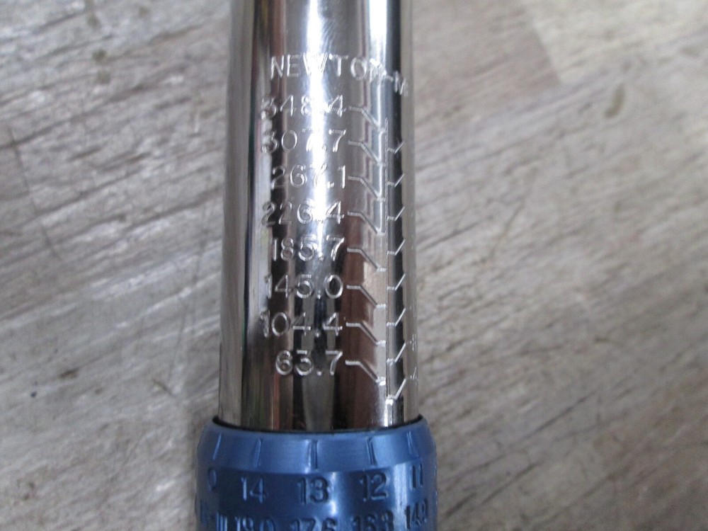 Central TORQUE WRENCH 25-250FT.LBS. 1/2DR 97353NICE