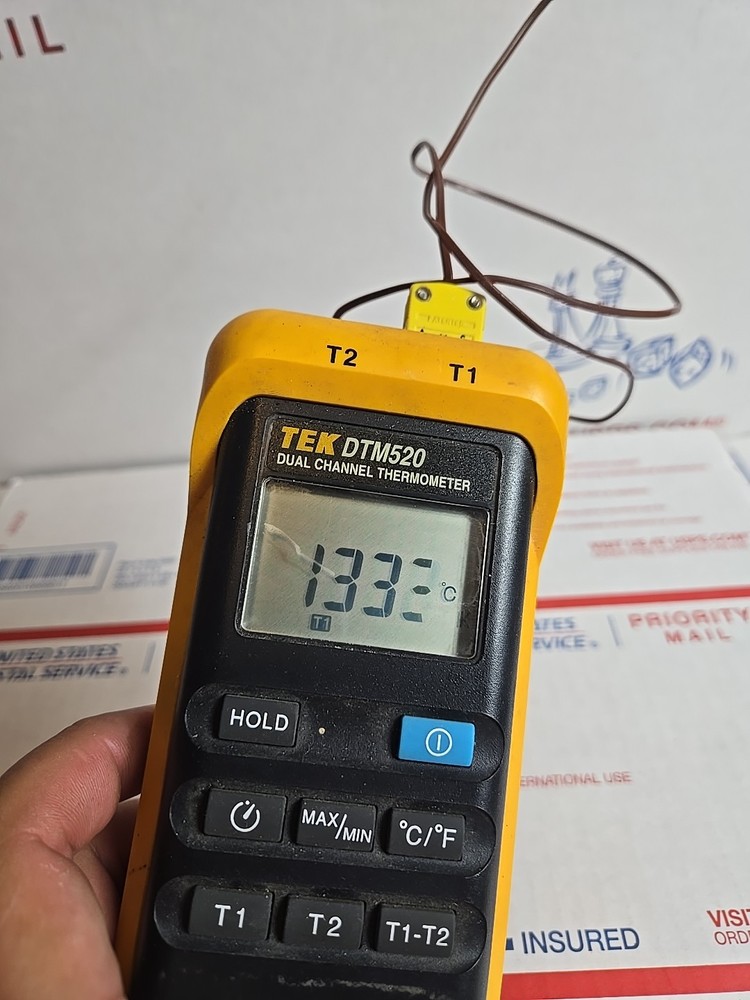 Tektronix DTM520 Dual Channel Digital Testing Thermometer