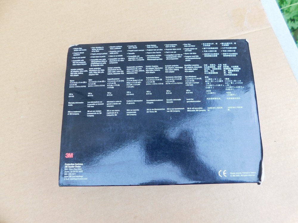 3M Micro Professional Projector MPro110 new open box