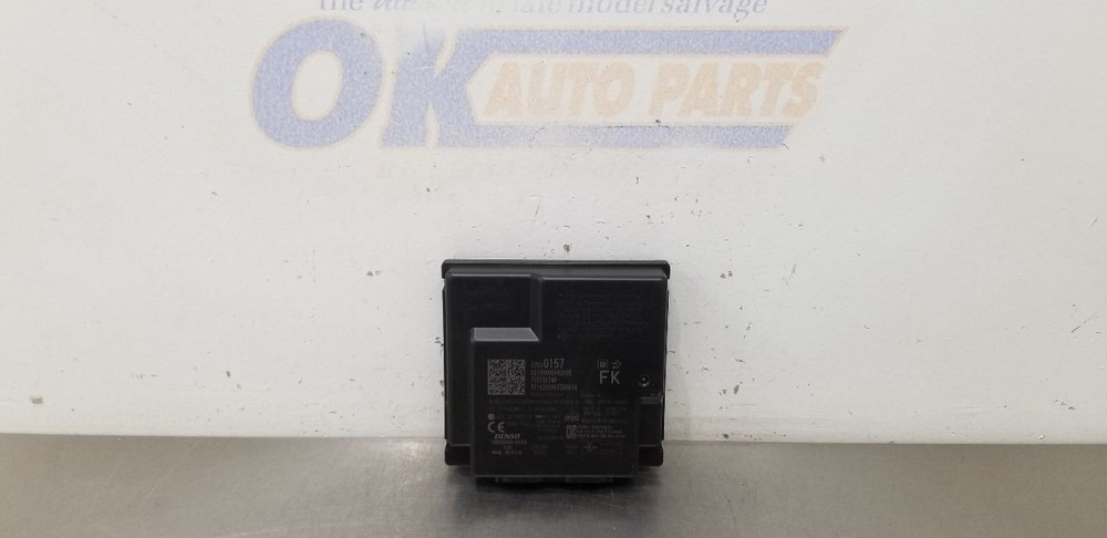 16 CADILLAC ESCALADE KEYLESS ENTRY CONTROL MODULE 13510157